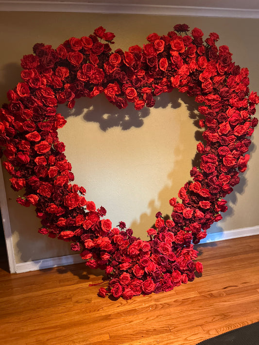 7 Ft Floral Covered Heart Rental